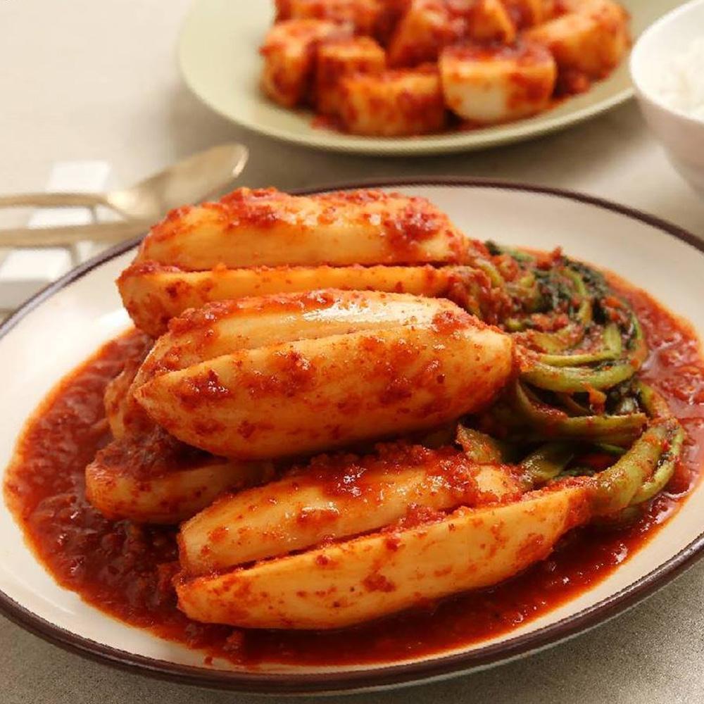 Palgong Young Radish kimchi